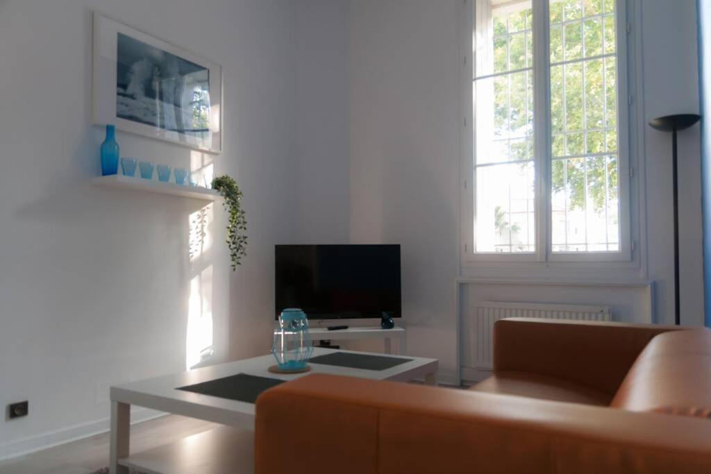 Grand Appartement Proche Gare Et Polygone Béziers Esterno foto